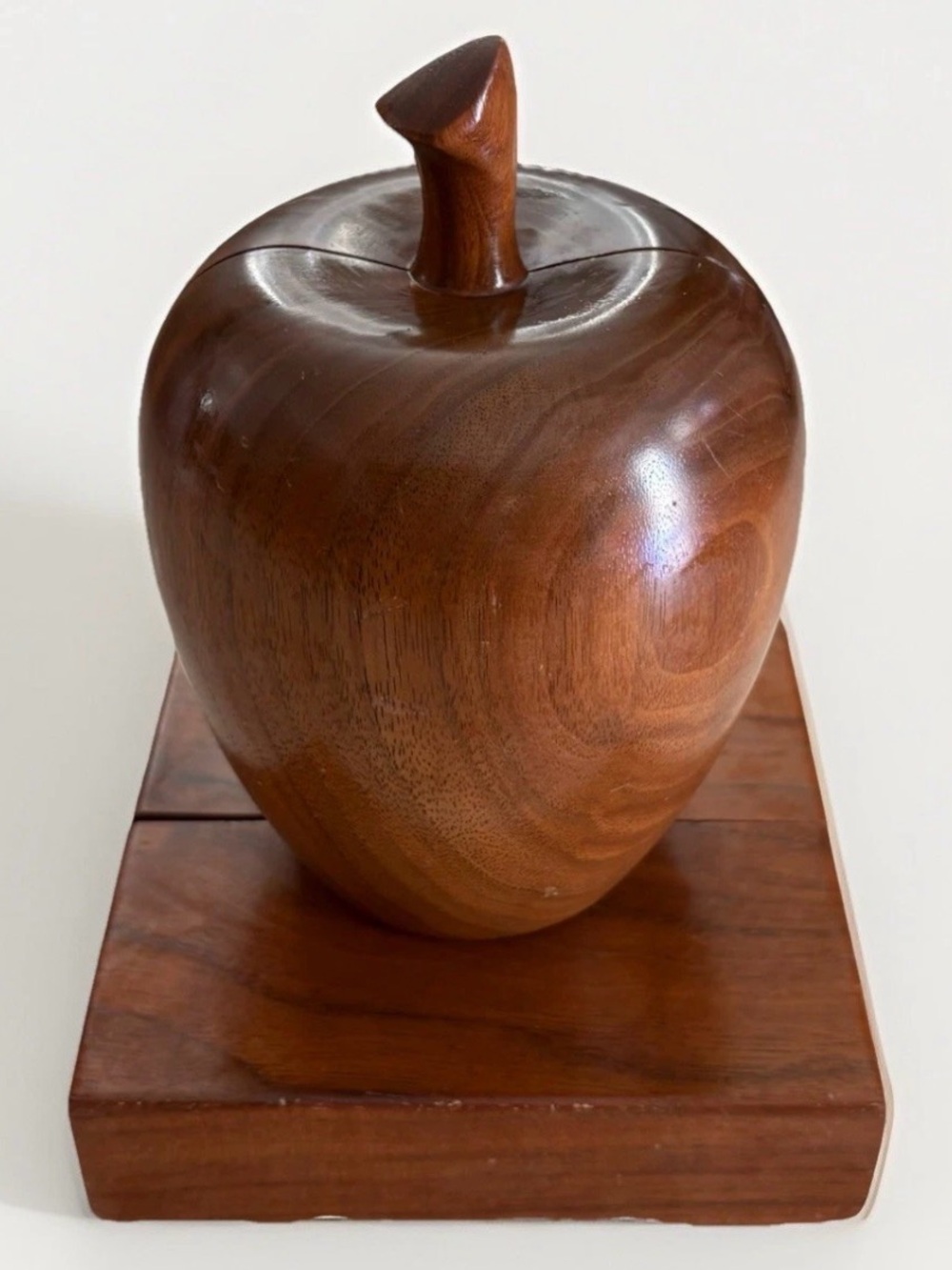 Vintage Apple Bookends Solid Wood MCM Gatlinburg TN Hand Carved Heavy Solid